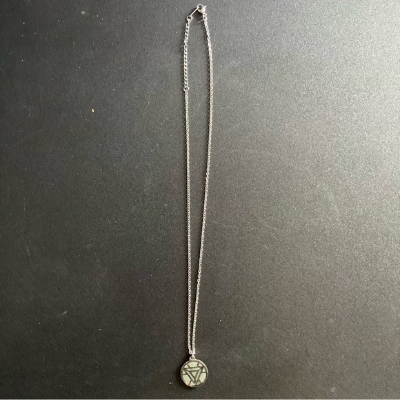 Glow-in-the-Dark Iron Man Arc Reactor Necklace - Picture 3 of 3